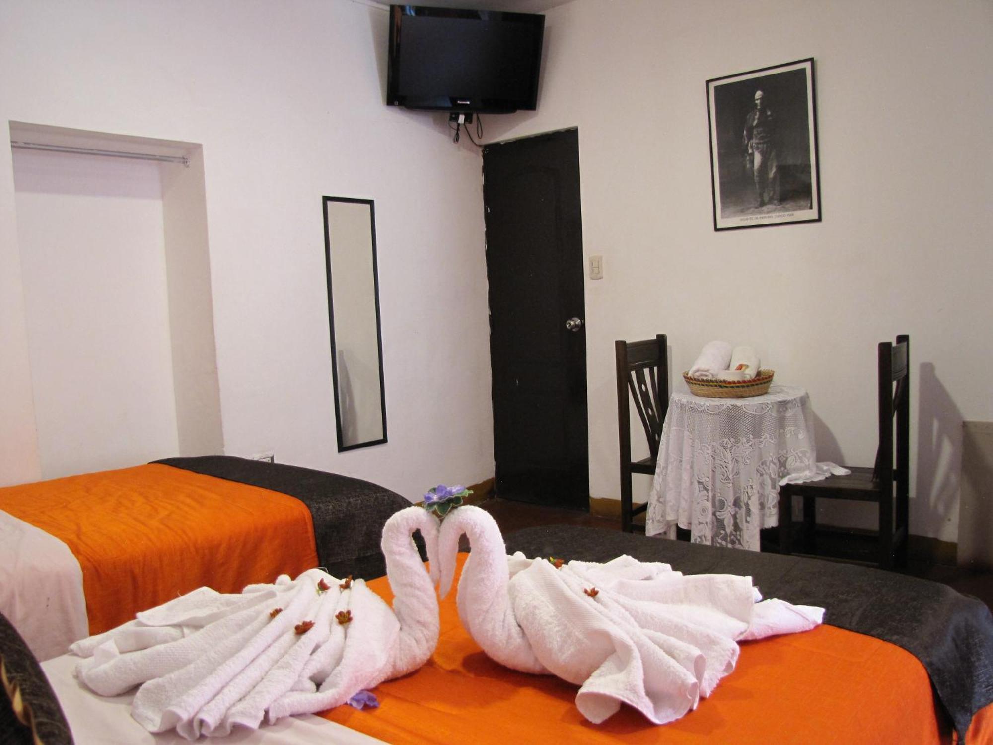 Imperial Golden House Inn Куско Экстерьер фото
