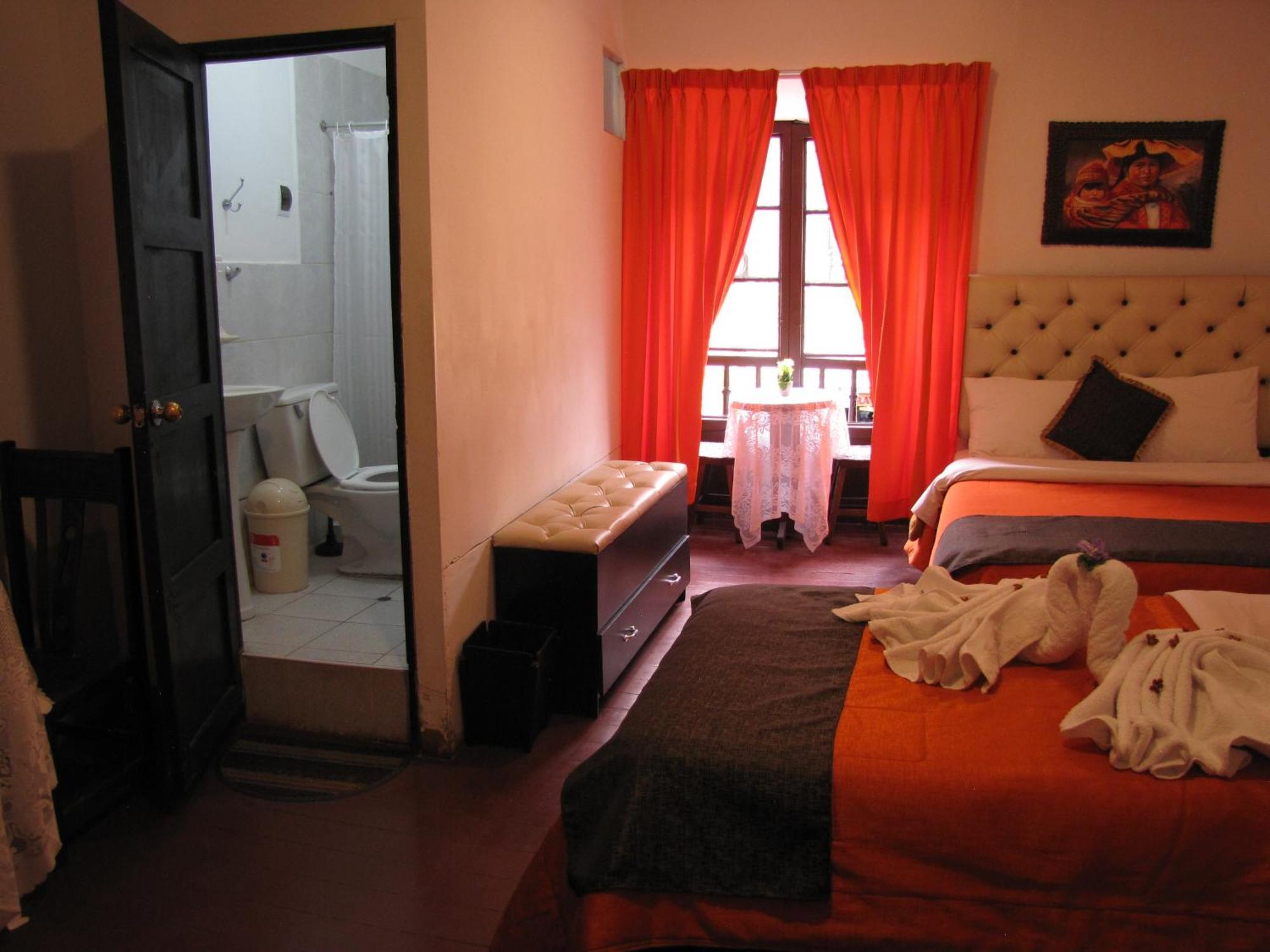 Imperial Golden House Inn Куско Экстерьер фото